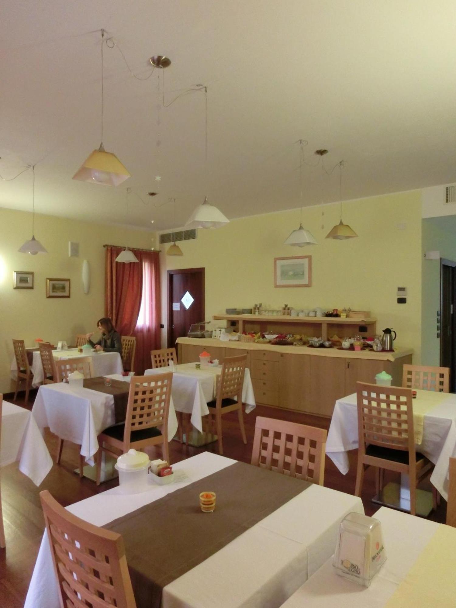 Hotel C25 Ponzano Veneto Dış mekan fotoğraf